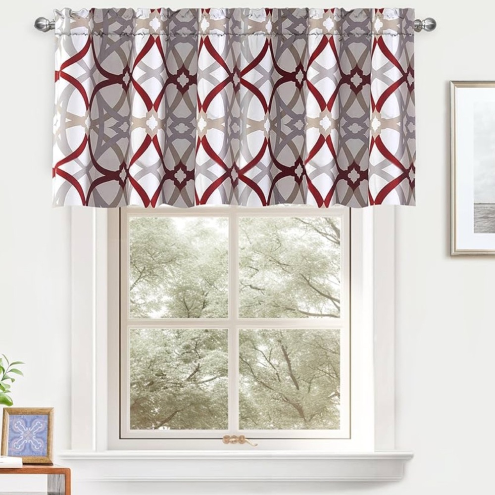 DriftAway Alexander Pattern Match Blackout Valance for Windows